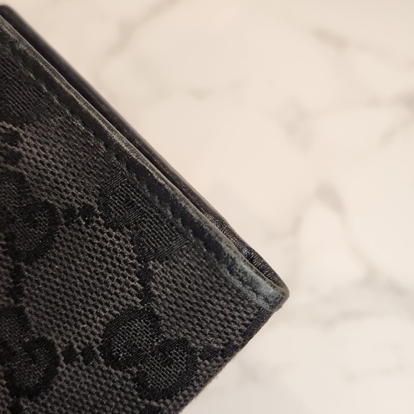 Auth Gucci GG Bifold Wallet - Picture 4 of 8
